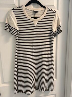 Theory Navy & Cream Striped Knit Top